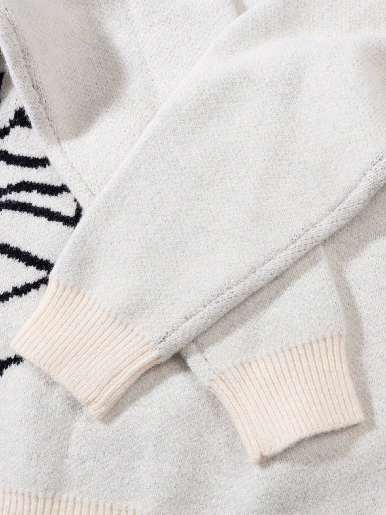 ANDREILEE STAR JACQUARD SWEATER