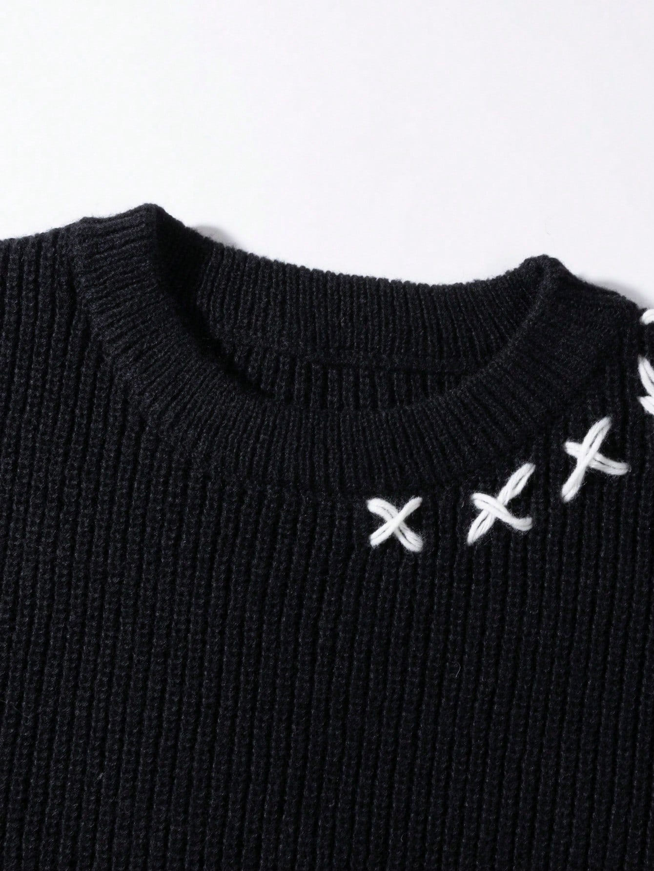 ANDREILEE THREAD TIE, TORN HOLE, TASSEL SWEATER