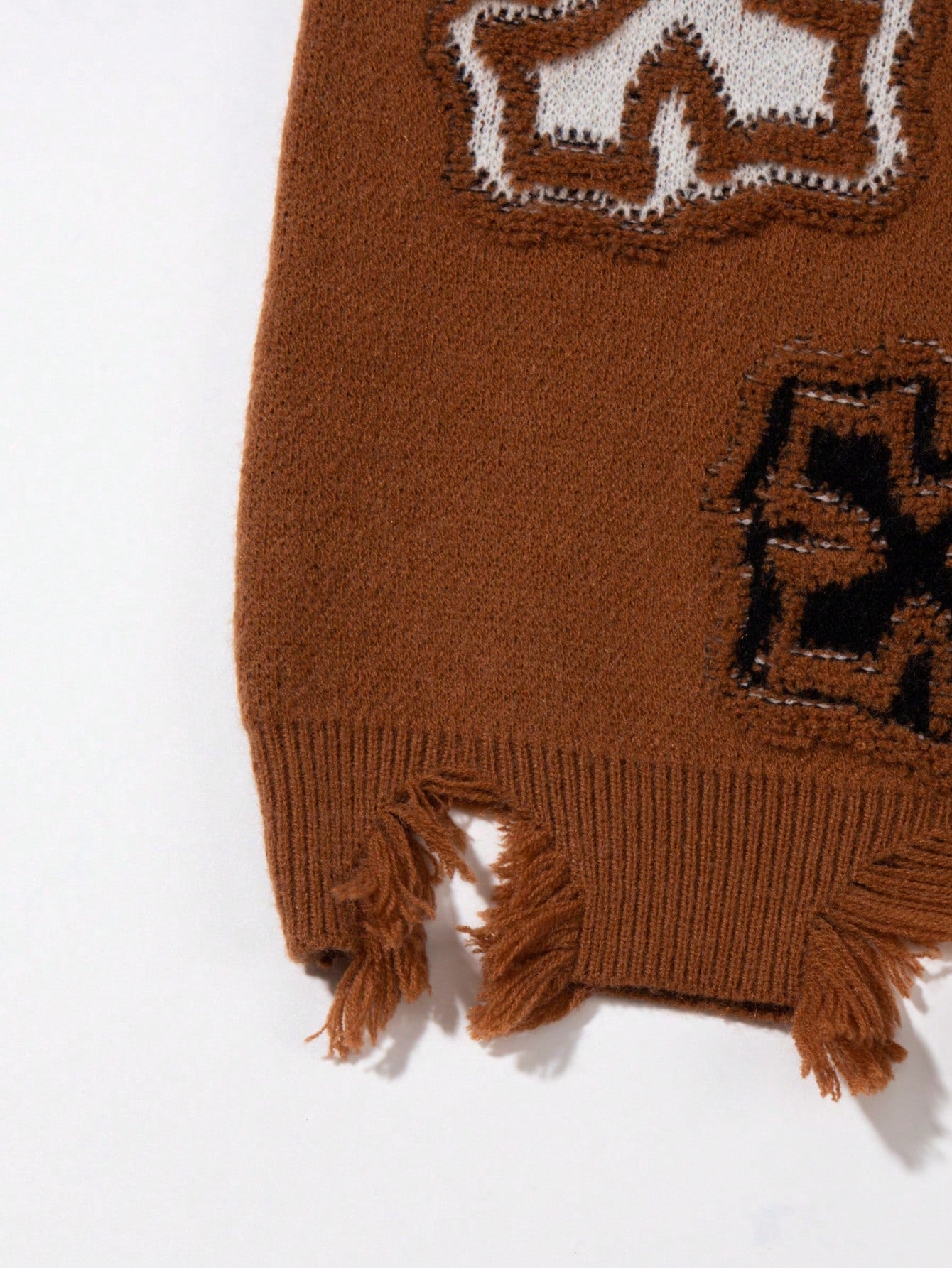 ANDREILEE CROSS JACQUARD CASUAL SWEATER