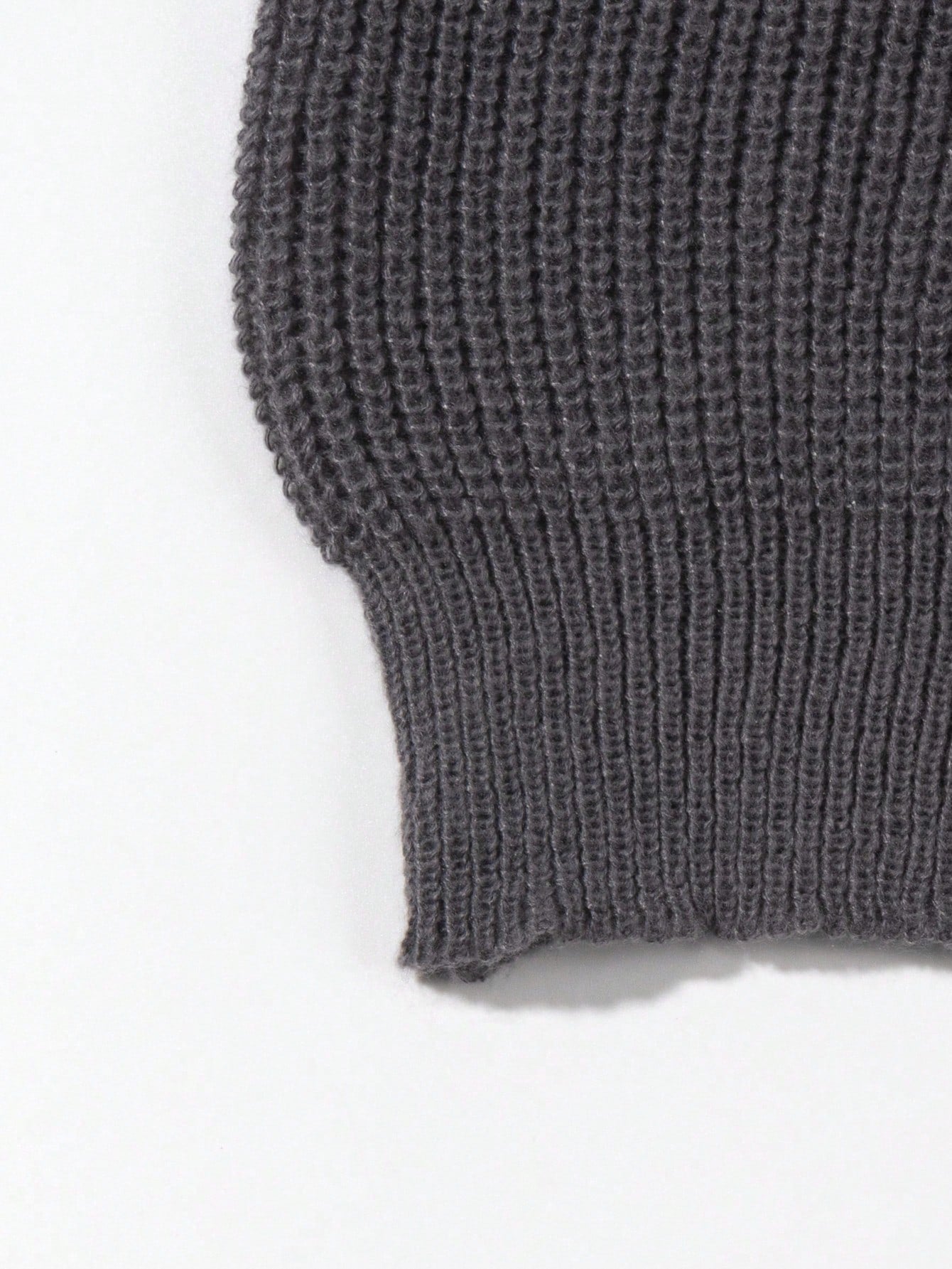ANDREILEE BEAD PATTERNED ROUND NECK SWEATER