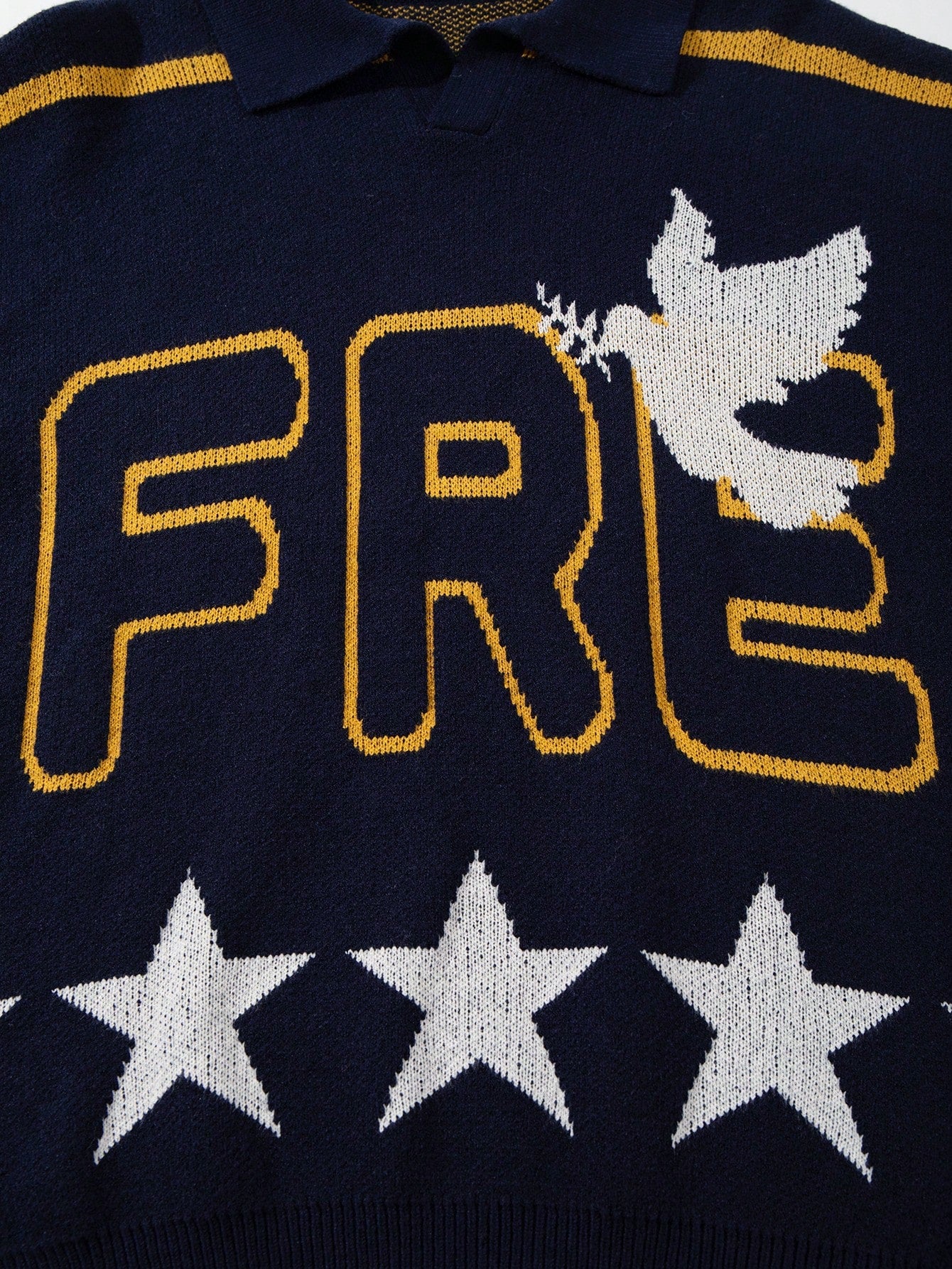 ANDREILEE WHITE DOVE PRINT POLO PULLOVER