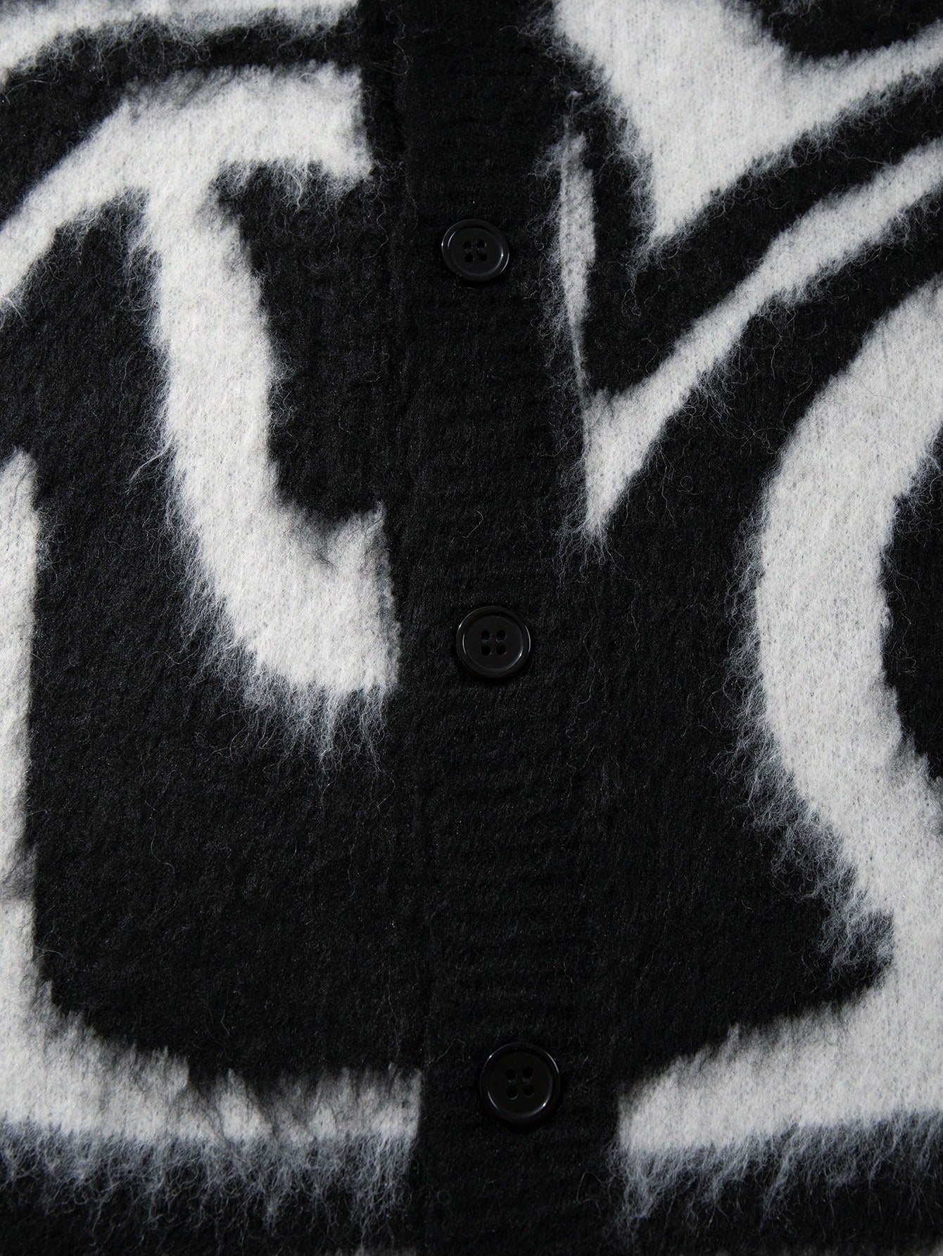 ANDREILEE BLACK AND WHITE INK-SPLASH ART PULLOVER SWEATER