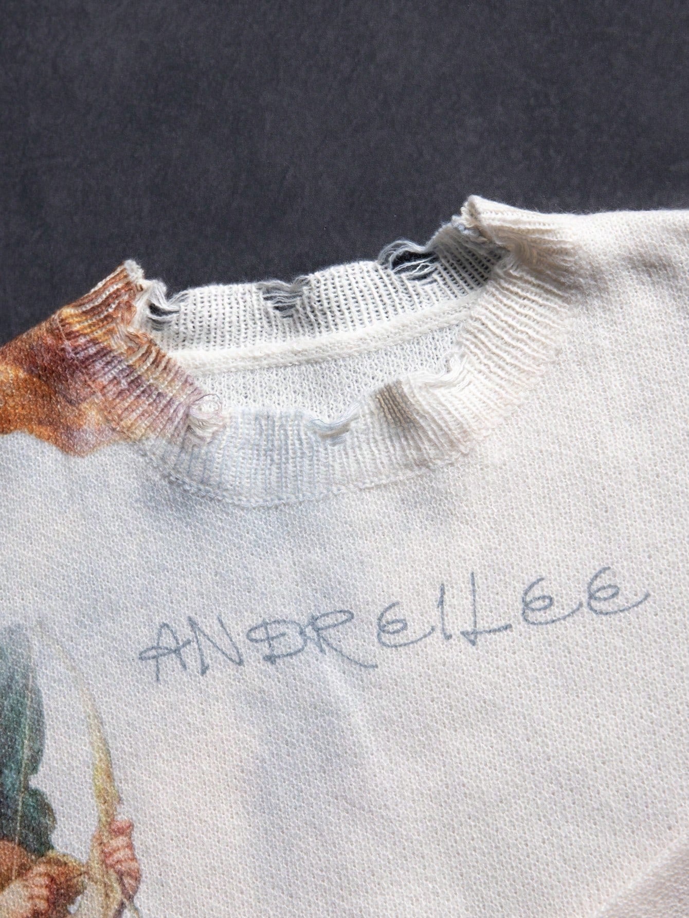 ANDREILEE CUPID CREW NECK PULLOVER SWEATER