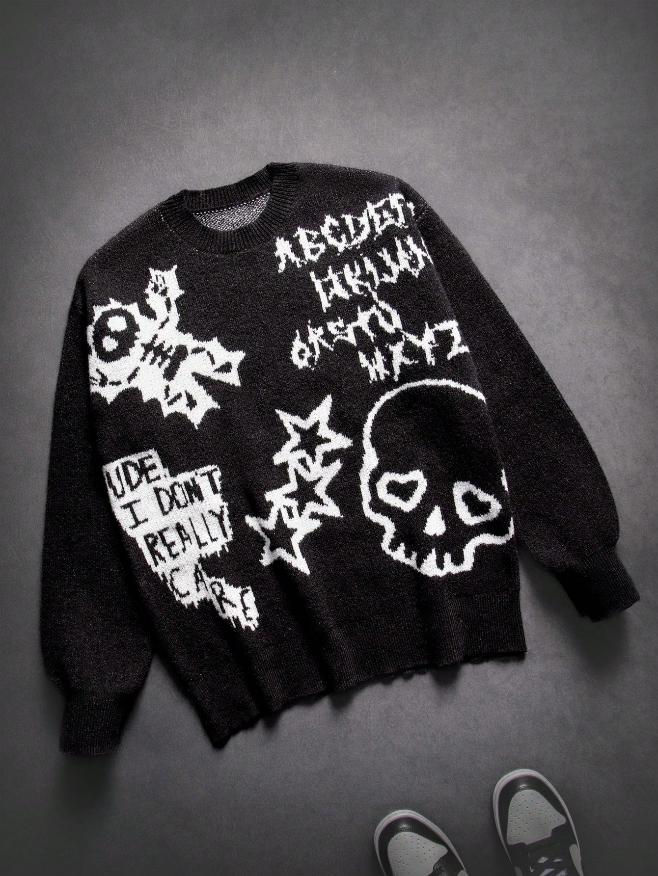 ANDREILEE SKULL AND STAR PATTERN PULLOVER SWEATER