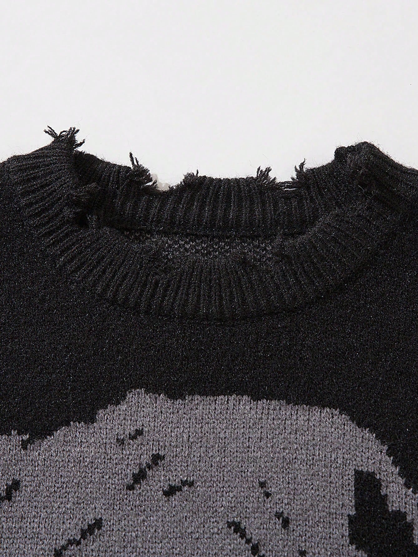 ANDREILEE SKELETON TREND RIPPED TASSEL SWEATER