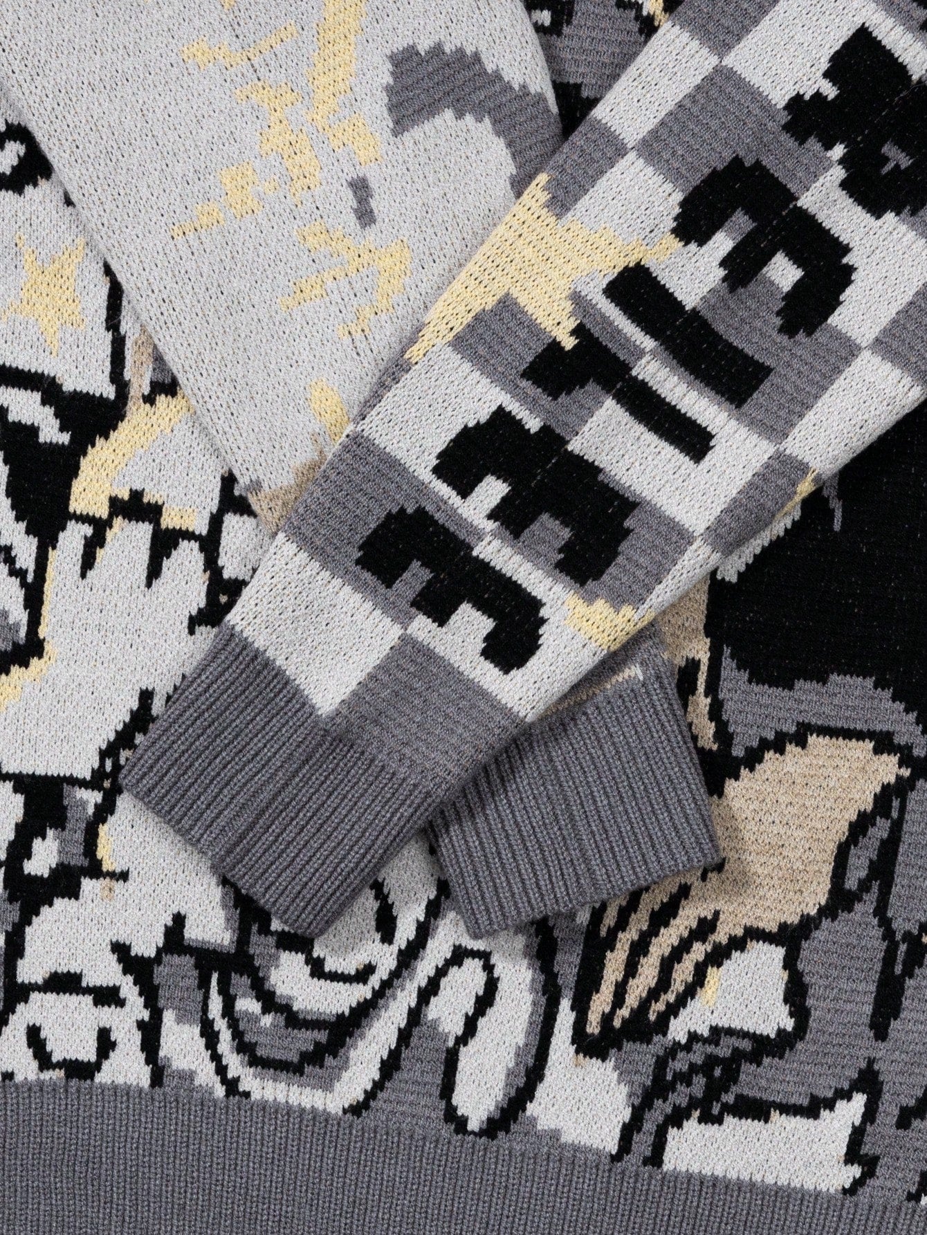 ANDREILEE FULL PRINTED PATTERN GRADIENT SWEATER