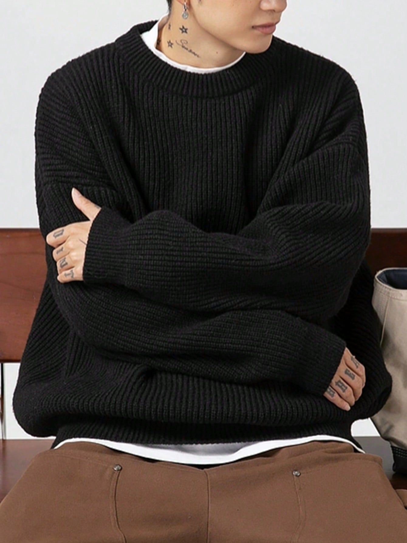 ANDREILEE RETRO SOLID COLORED SWEATER