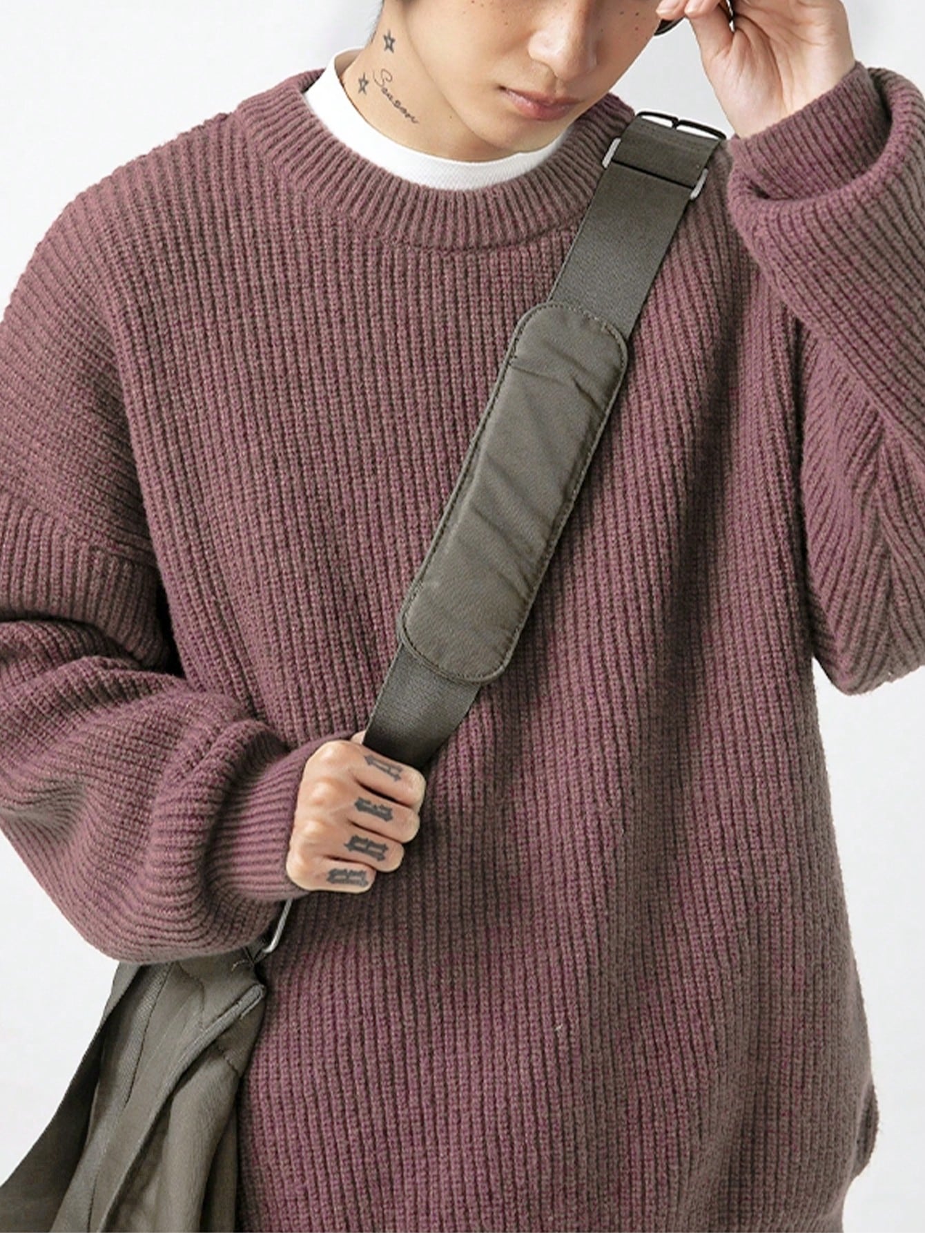 ANDREILEE RETRO SOLID COLORED SWEATER