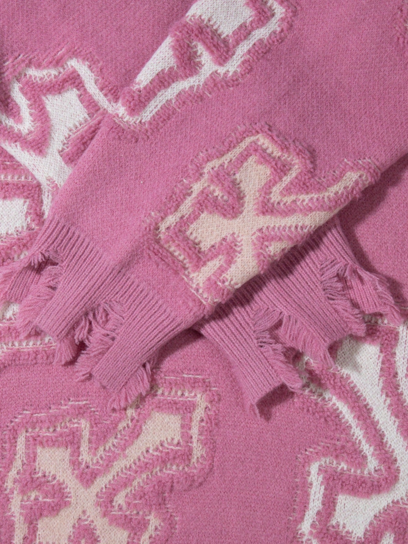 ANDREILEE CROSS JACQUARD CASUAL SWEATER