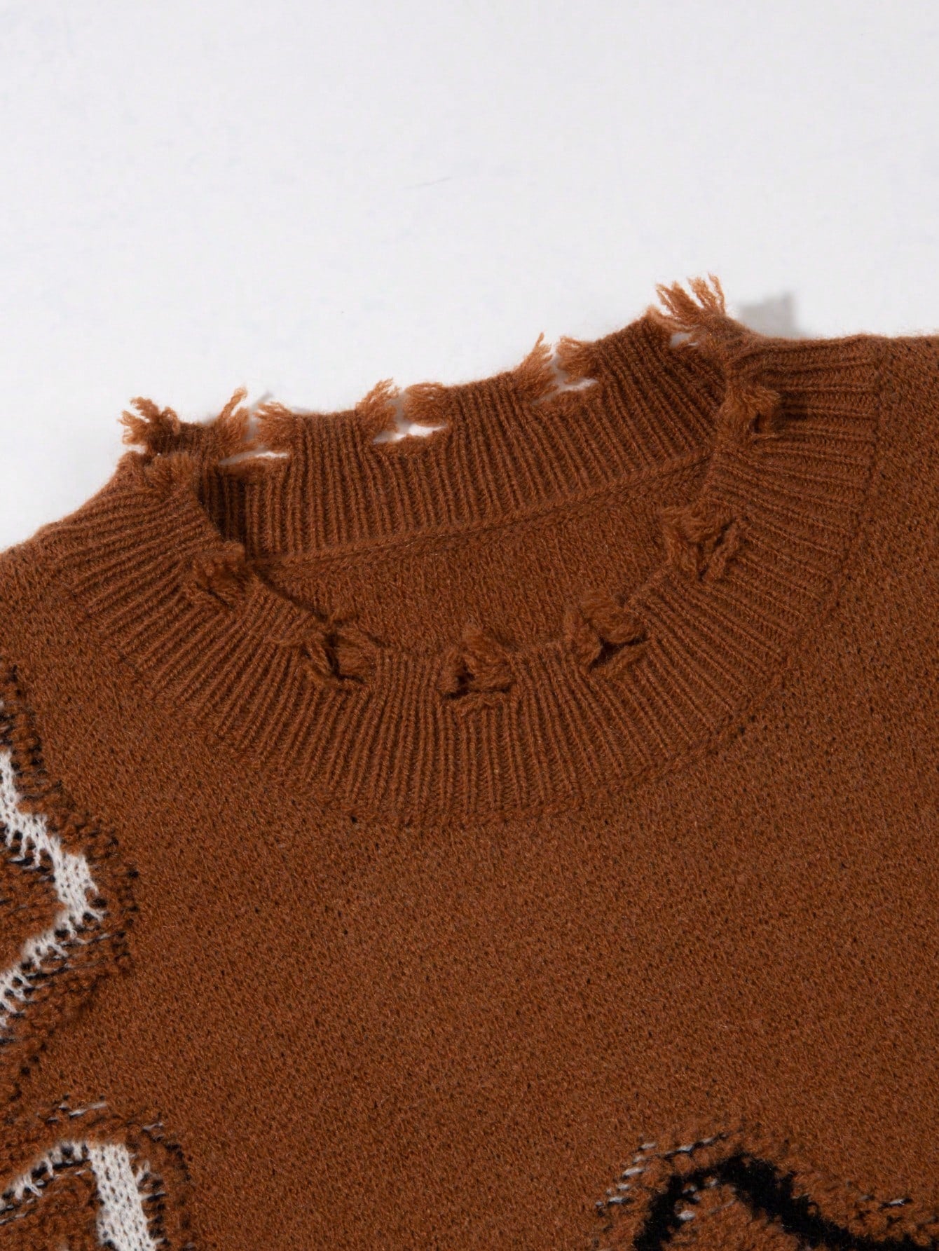 ANDREILEE CROSS JACQUARD CASUAL SWEATER