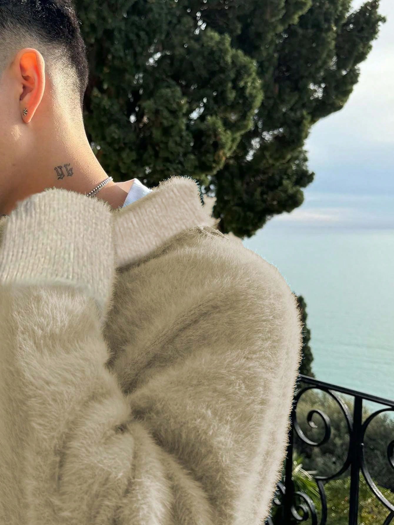 ANDREILEE BOTTOM COLOR BLOCKED TURTLENECK SWEATER