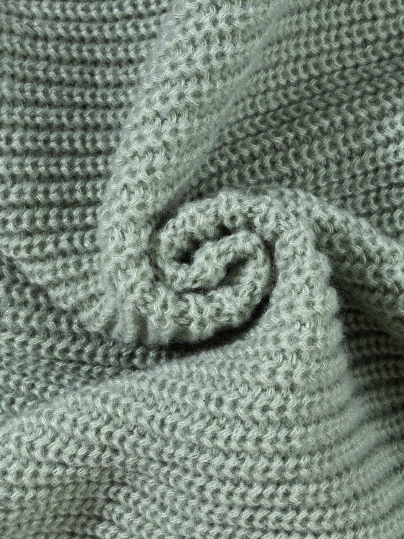 ANDREILEE RETRO SOLID COLORED SWEATER