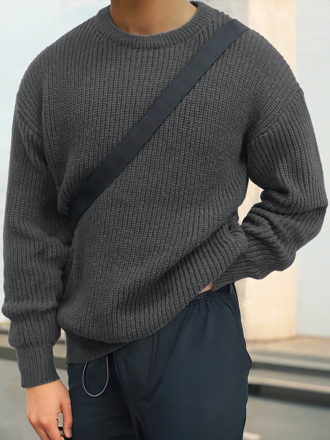 ANDREILEE BEAD PATTERNED ROUND NECK SWEATER