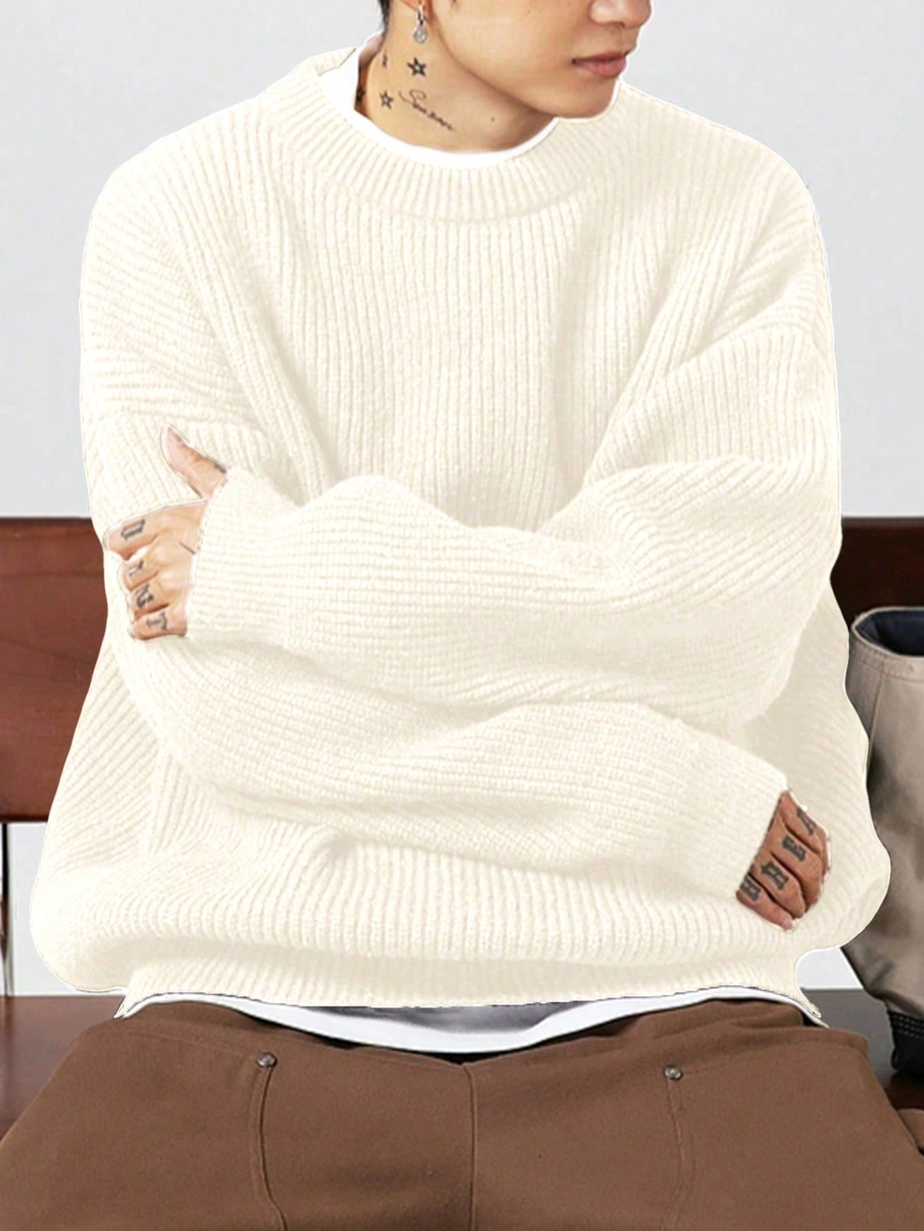 ANDREILEE RETRO SOLID COLORED SWEATER