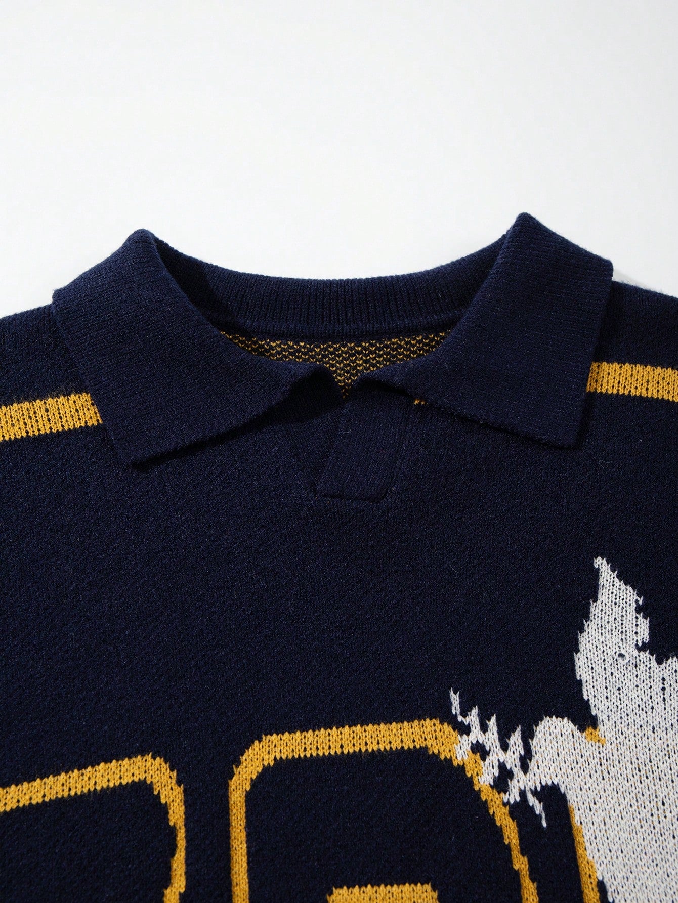 ANDREILEE WHITE DOVE PRINT POLO PULLOVER