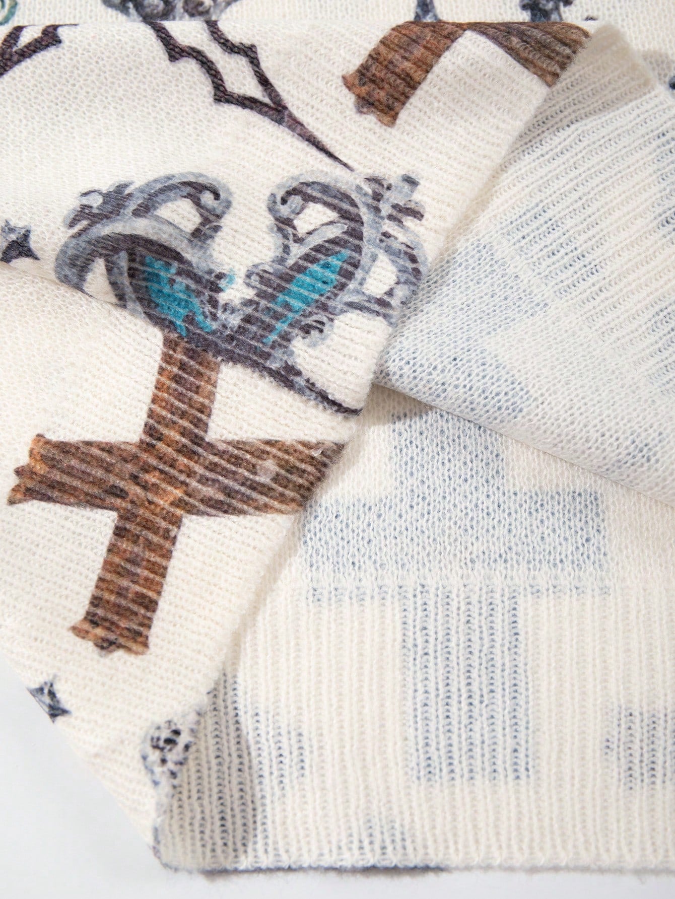 ANDREILEE HIGH STREET CROSS GRAFFITI PATTERN PULLOVER SWEATER