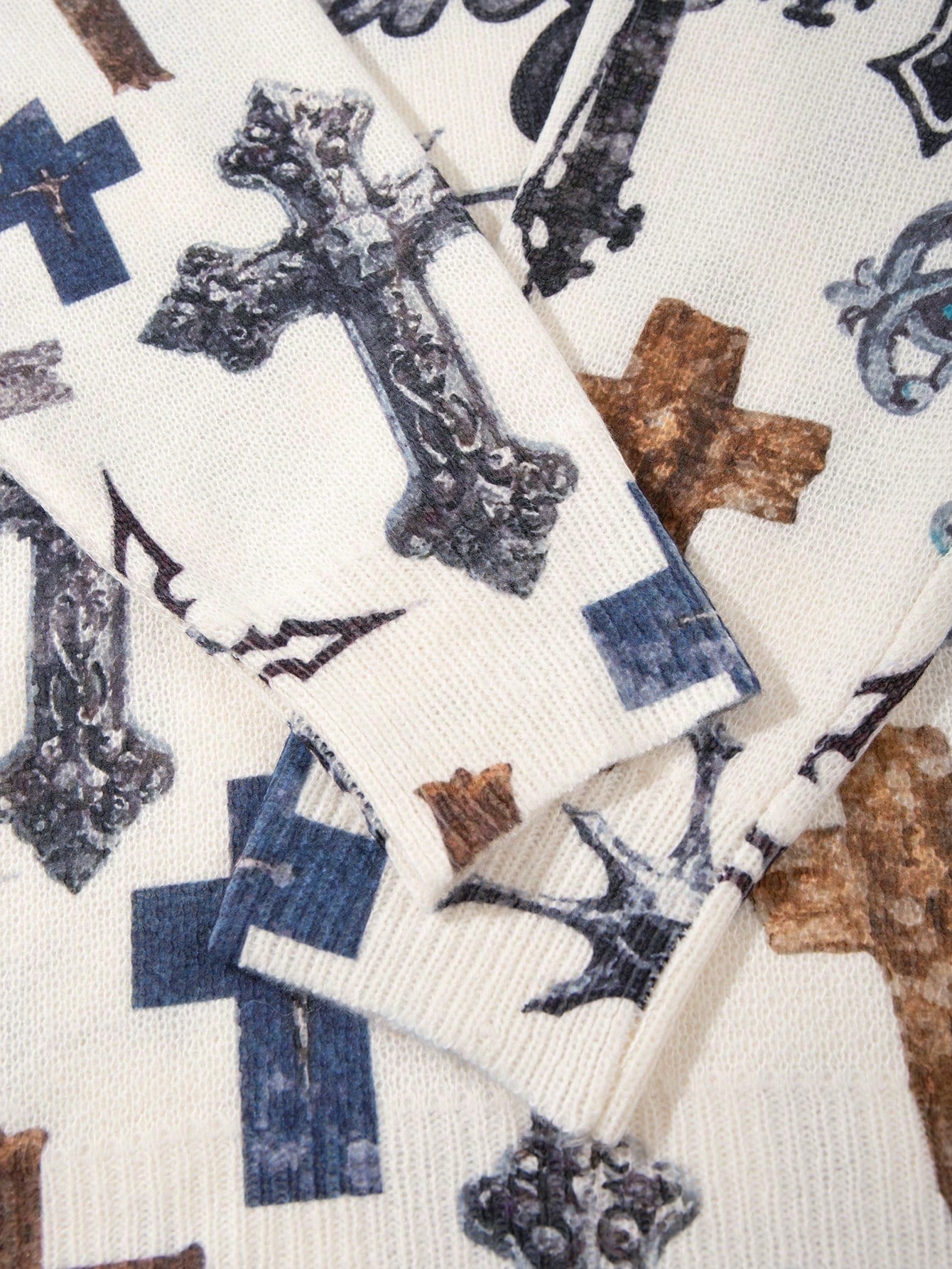 ANDREILEE HIGH STREET CROSS GRAFFITI PATTERN PULLOVER SWEATER