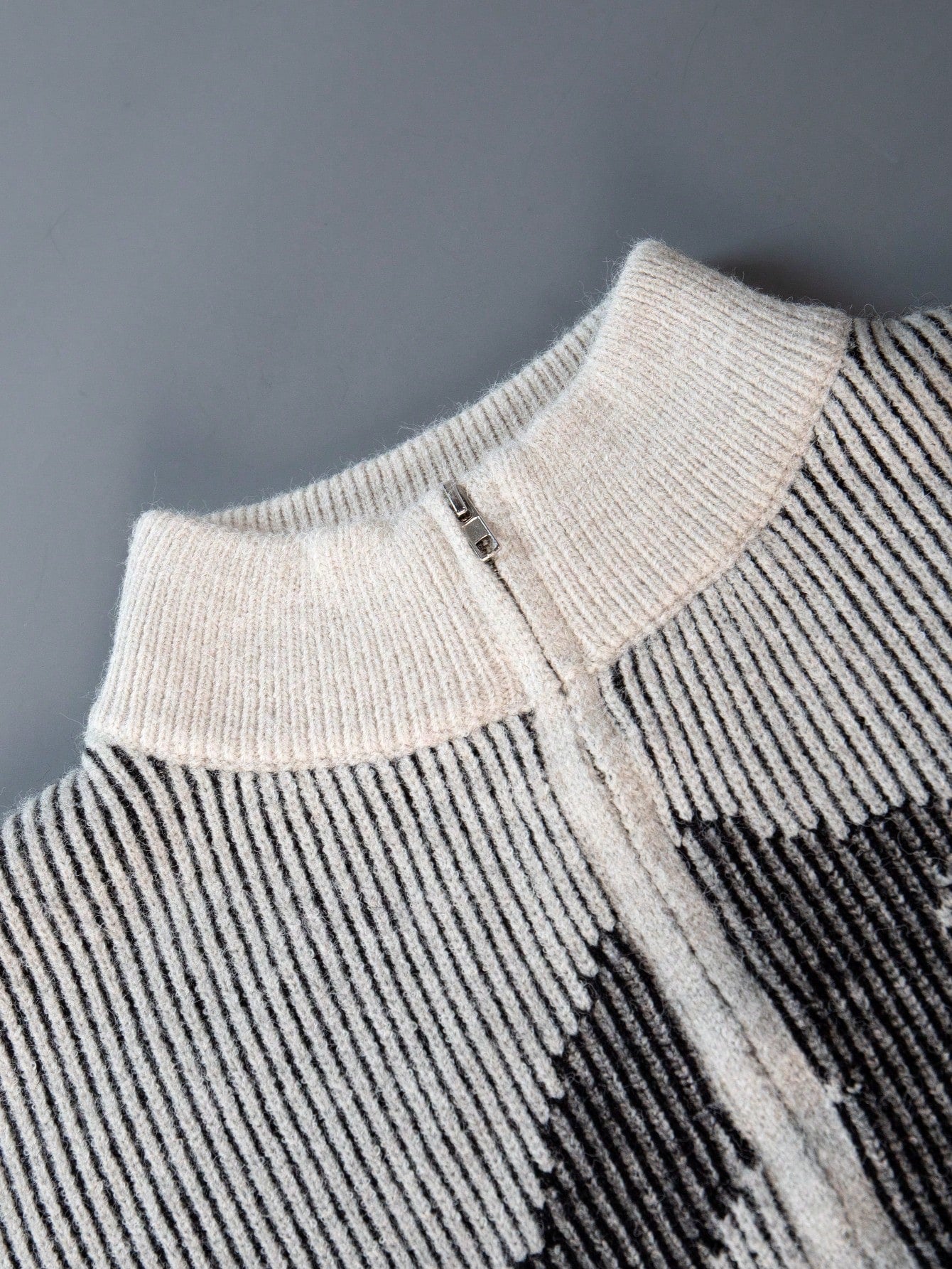 ANDREILEE RIBBED ABSTRACT MOCK NECK CARDIGANS