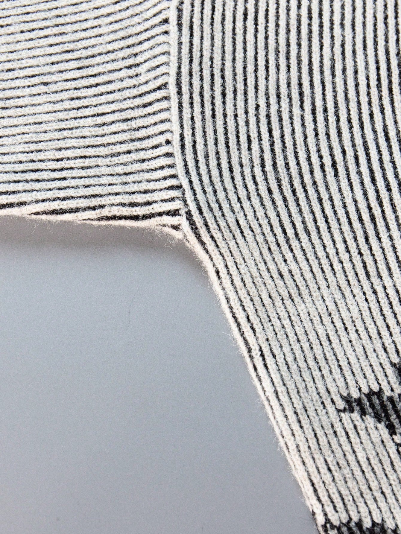 ANDREILEE RIBBED ABSTRACT MOCK NECK CARDIGANS