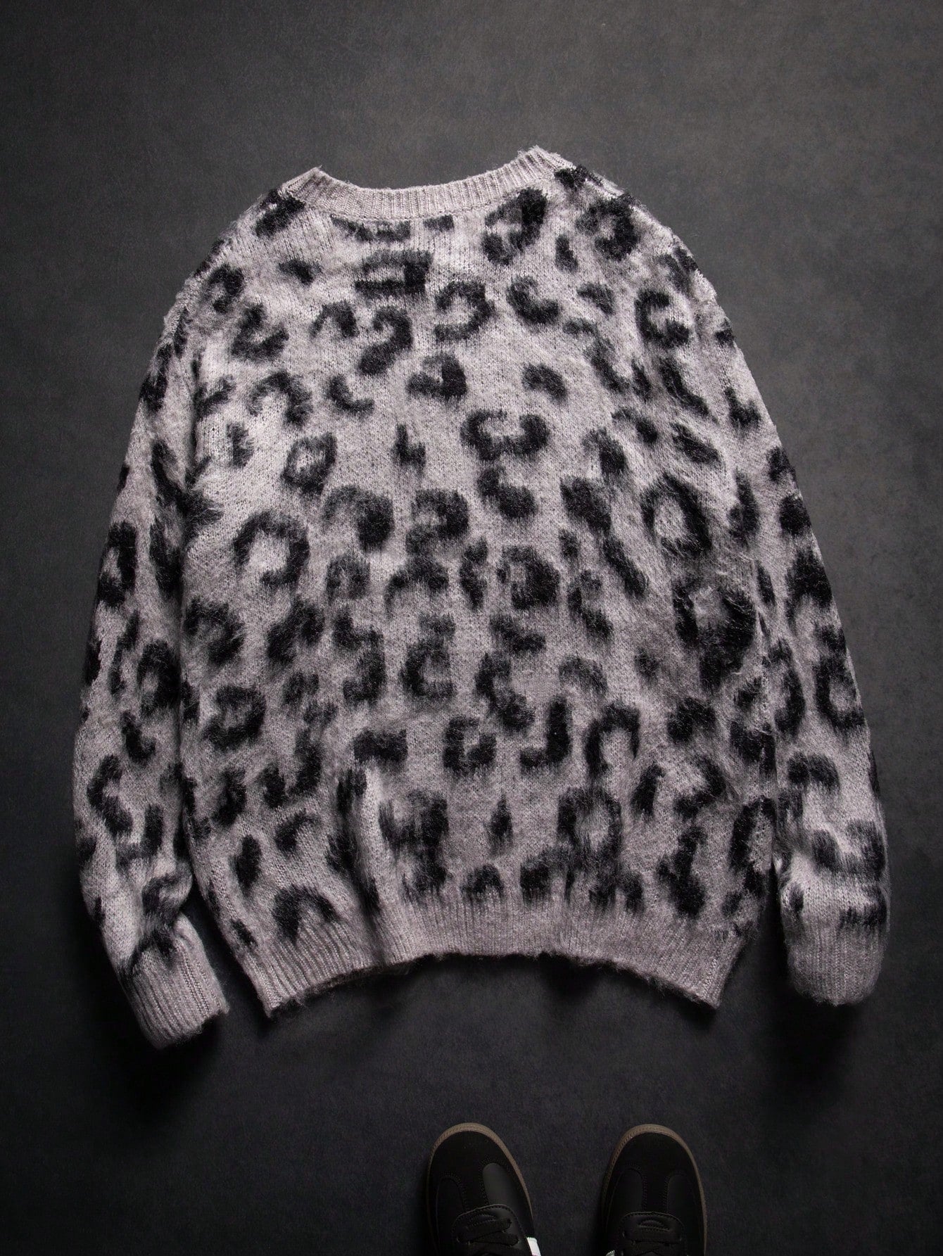 ANDREILEE VINTAGE LEOPARD PRINT CARDIGAN SWEATER