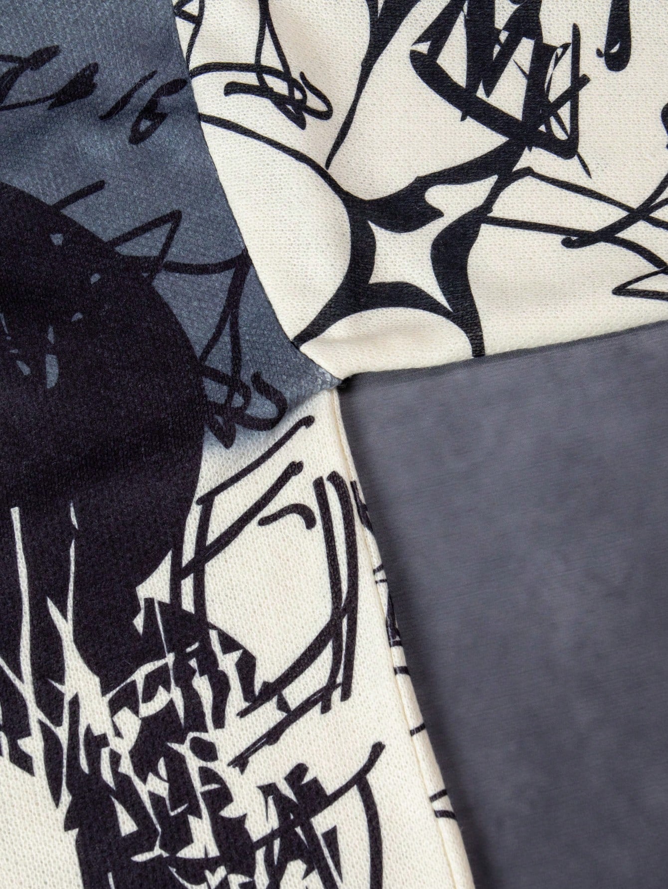 ANDREILEE ABSTRACT PATTERN PULLOVER SWEATER