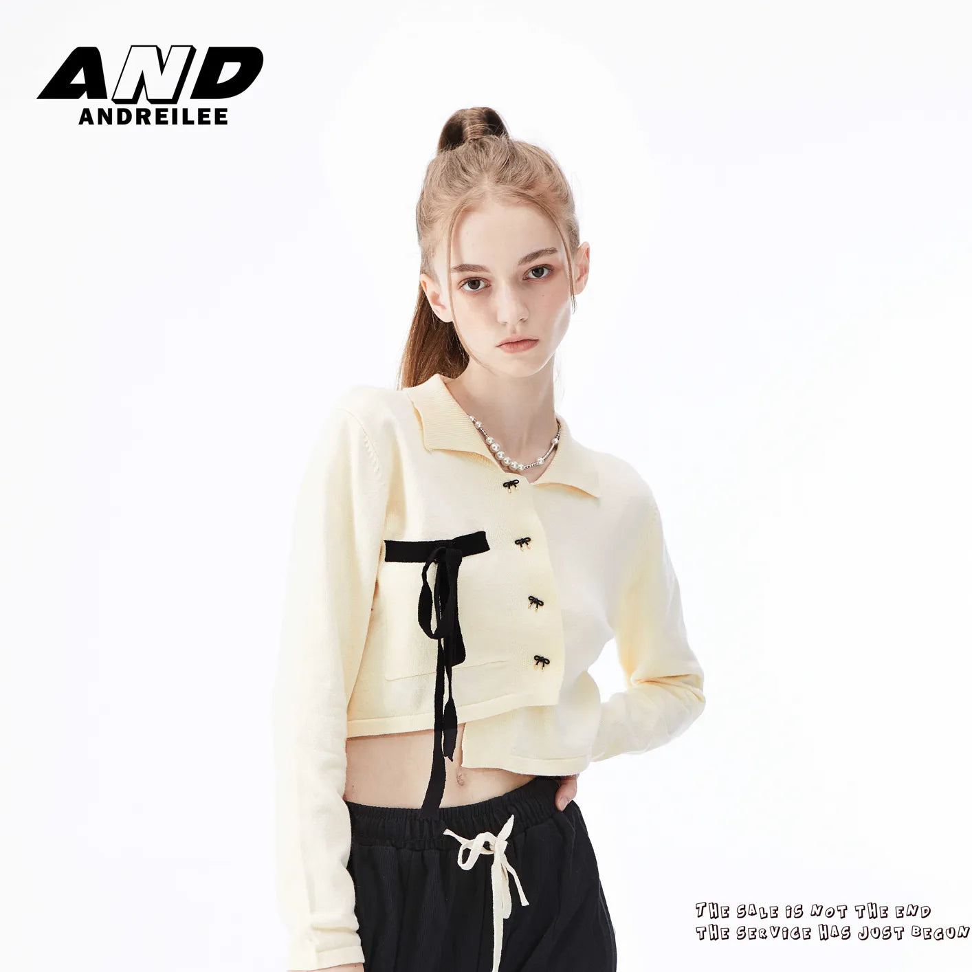 Bowknot Asymmetrical Knit Tops: Niche Design