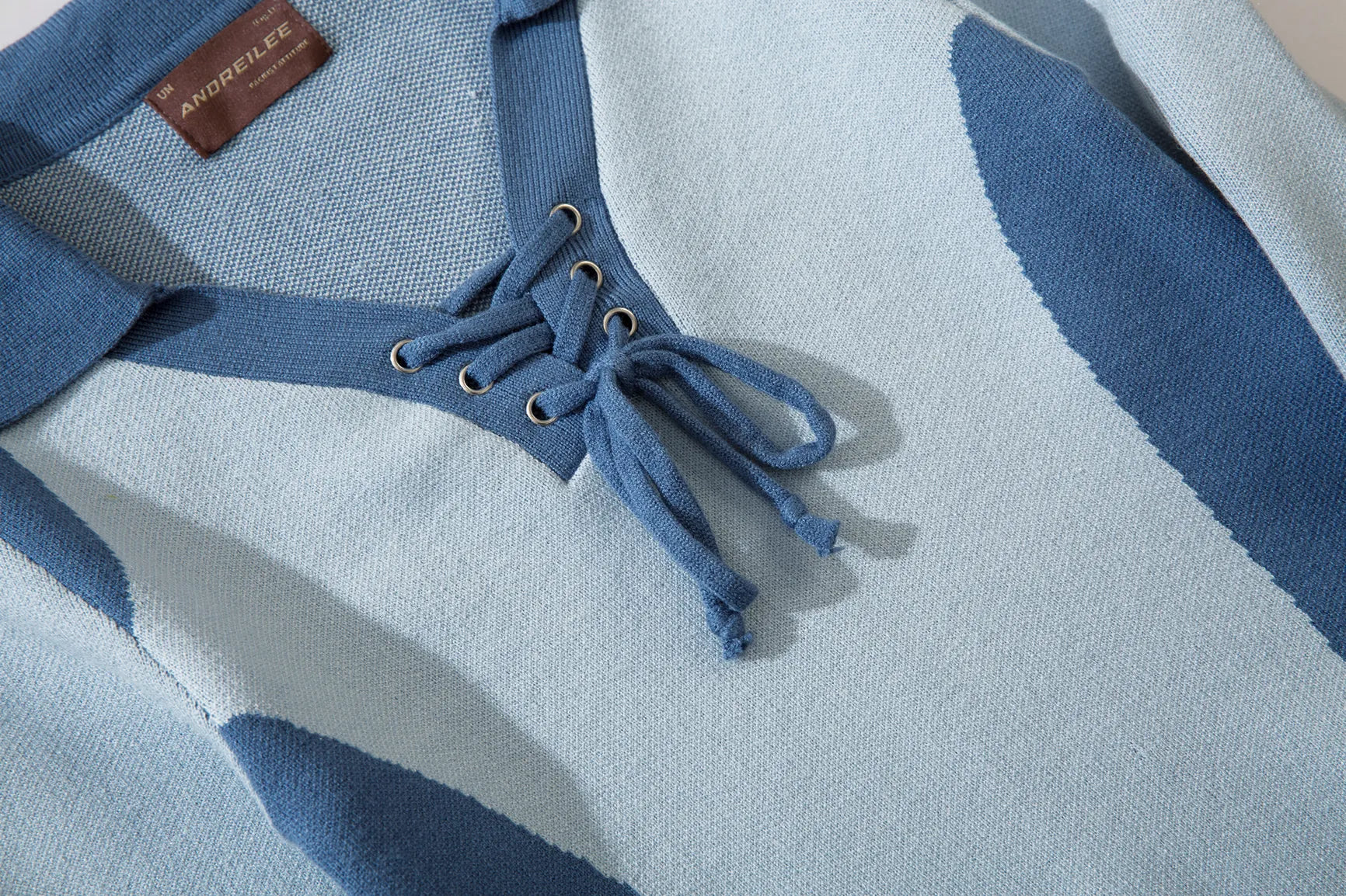 Color-Block Polo Sweater: Slim Fit, Chic Style