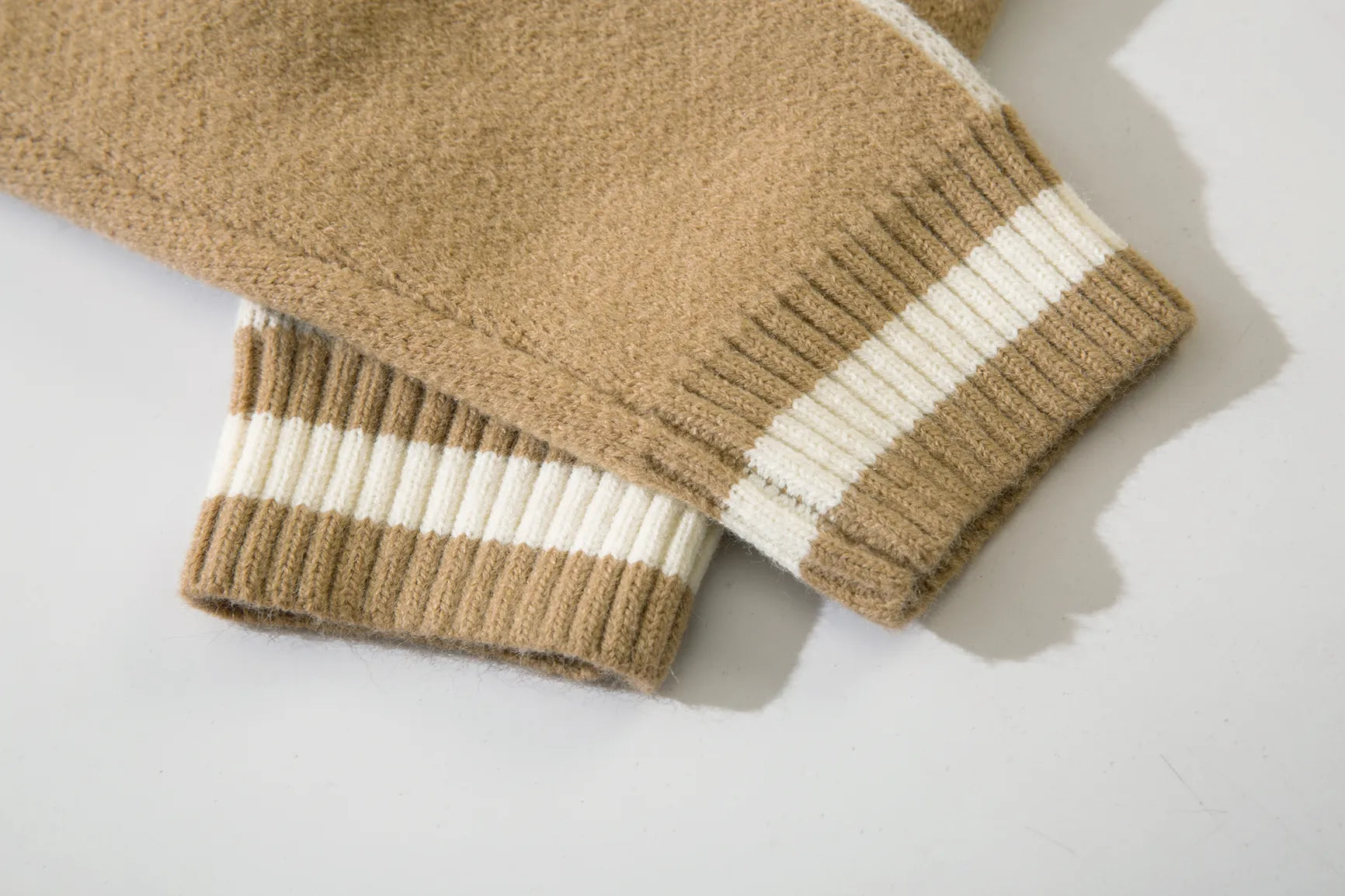 Contrast Knit Cardigan: Casual Fashion