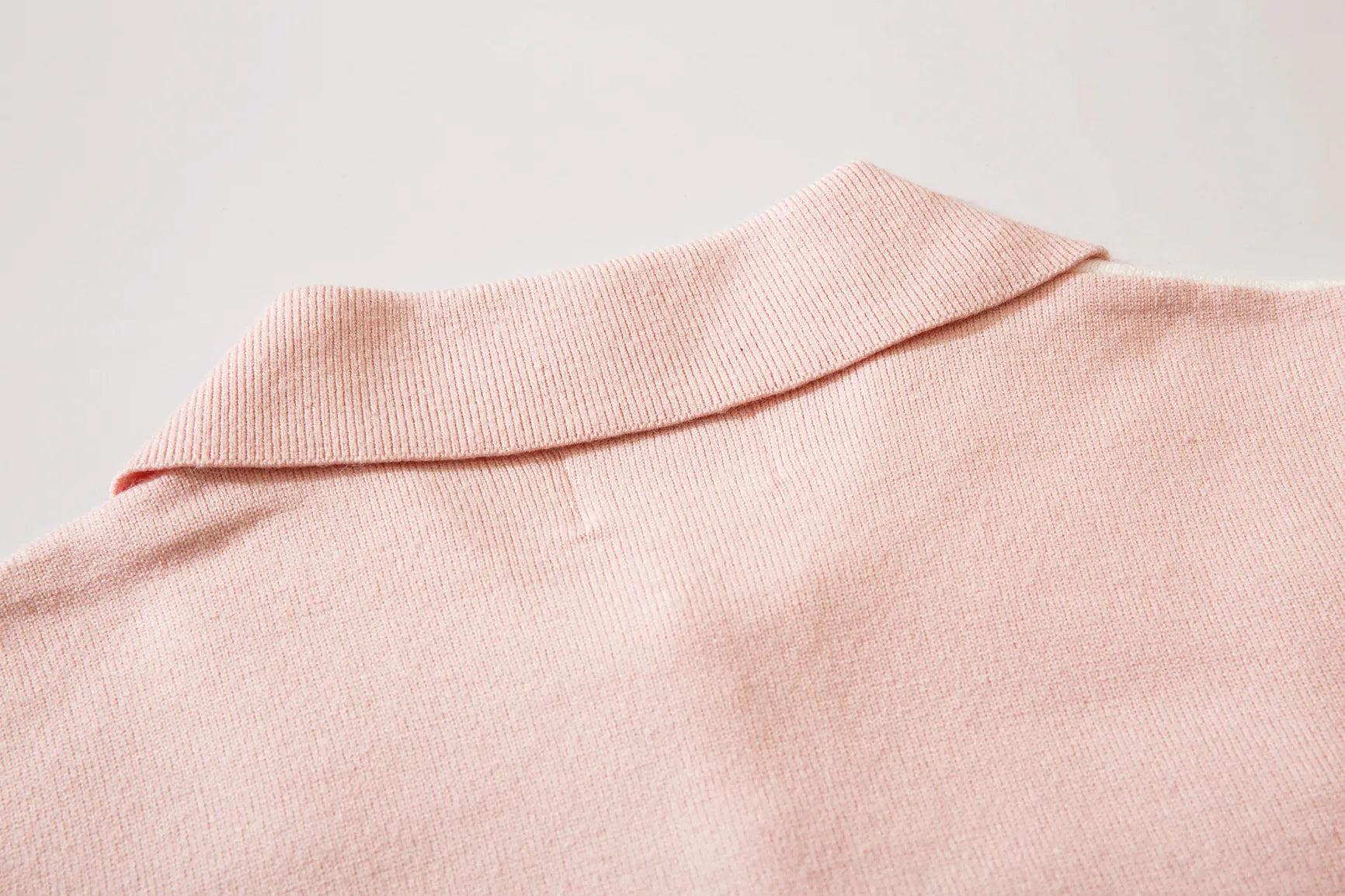 Hollow Polo Neck Knitwear: Slim Design