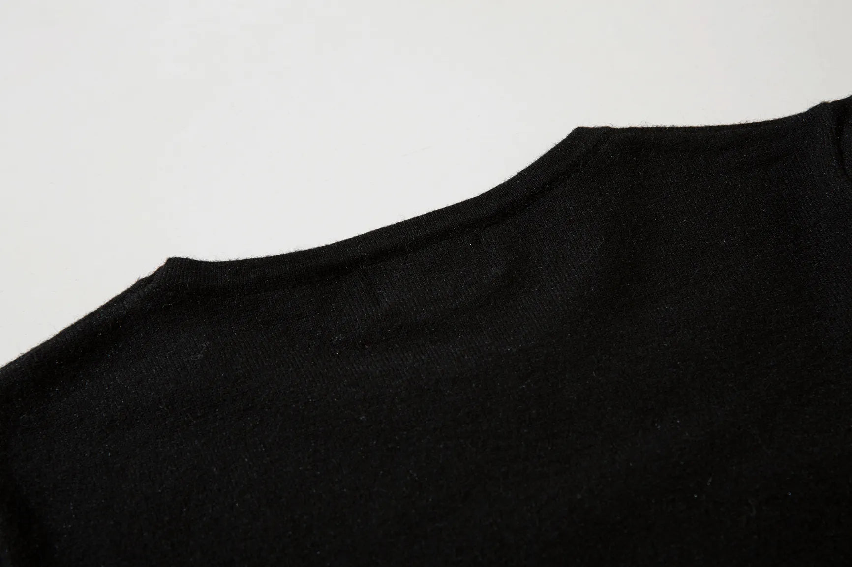 Hot Girls Fashion: Andreilee Slim Fit T-Shirt