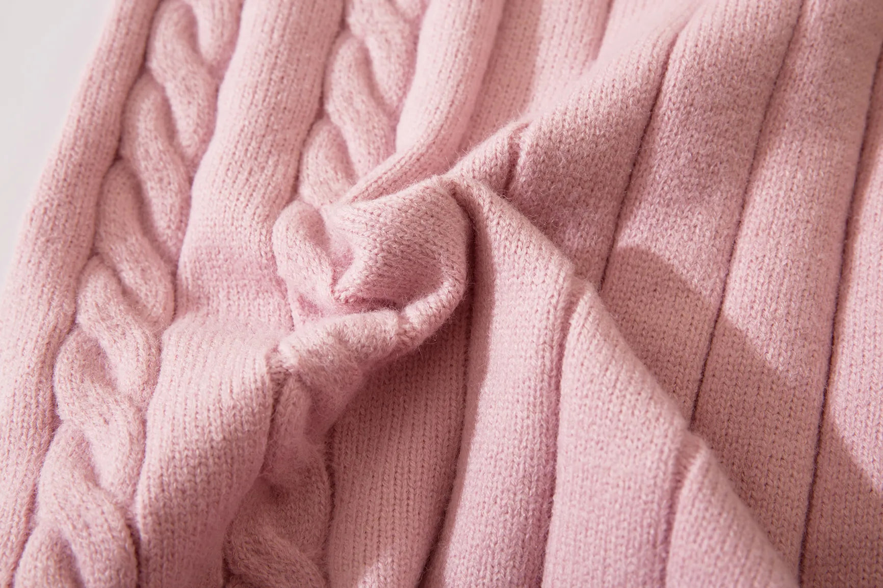 Knit Cardigan & Skirt Suit: Fashionable Autumn/Winter