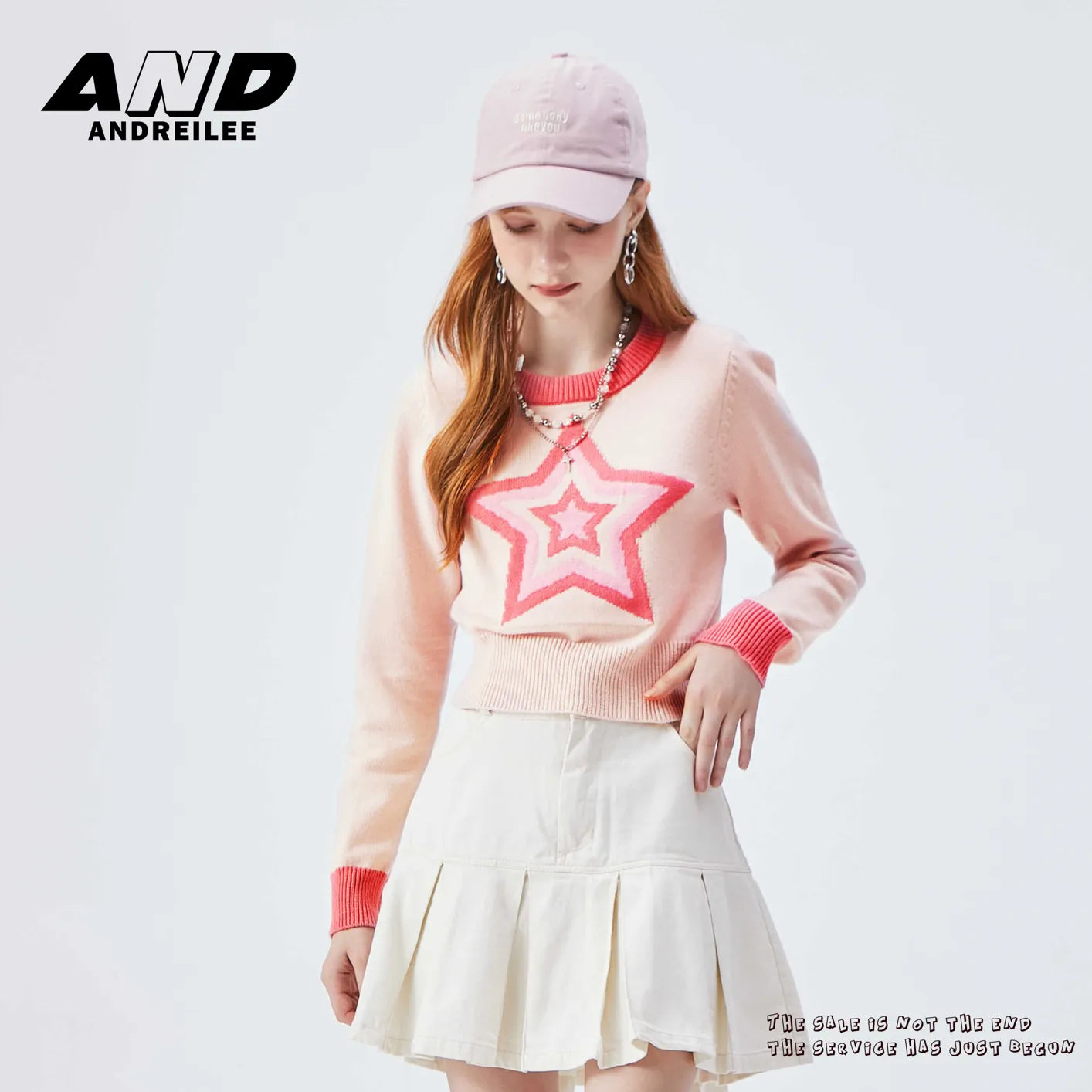 Sweet Star Pattern Color-Block Sweater: Slim-Fit